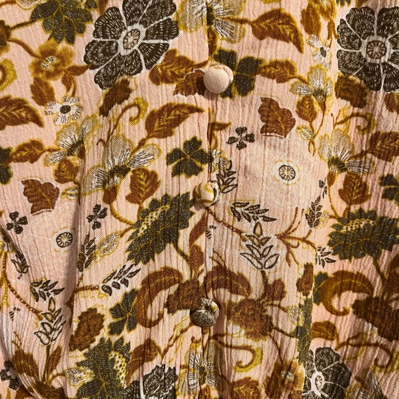 #1196. Gypsies & Moondust Long Bell Sleeve Crop Top with V-Neck. Size XS - Picture 2 of 8